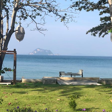 Royal Yao Yai Island Beach Resort Ko Yao エクステリア 写真 View of Ko Chang from the mainland